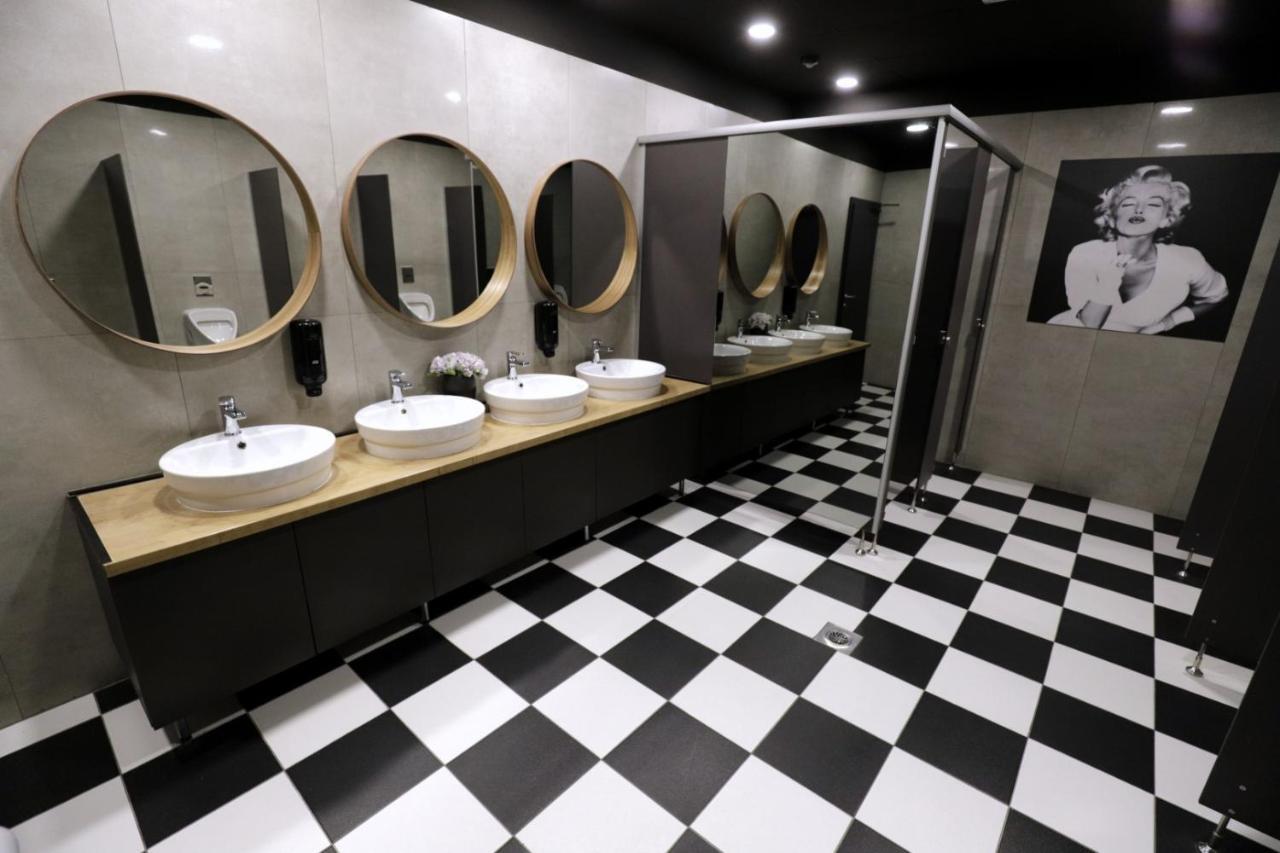 Apartments & Rooms Krizevci Bagian luar foto