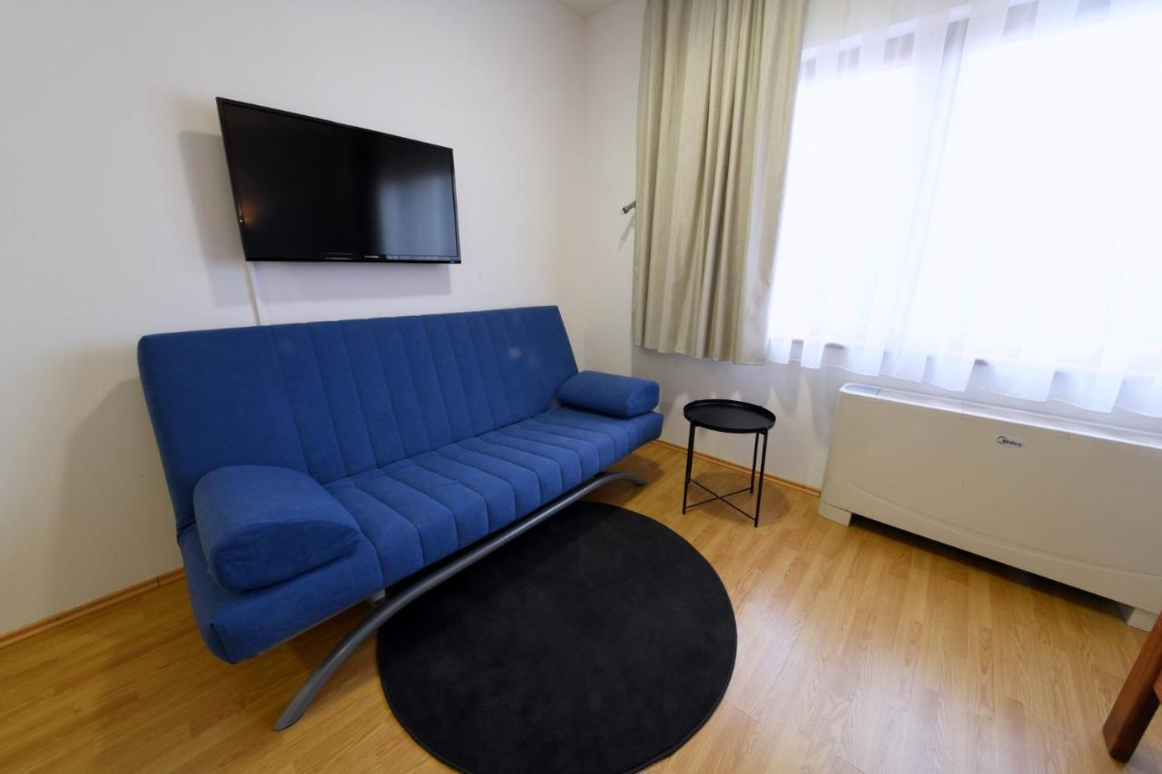 Apartments & Rooms Krizevci Bagian luar foto